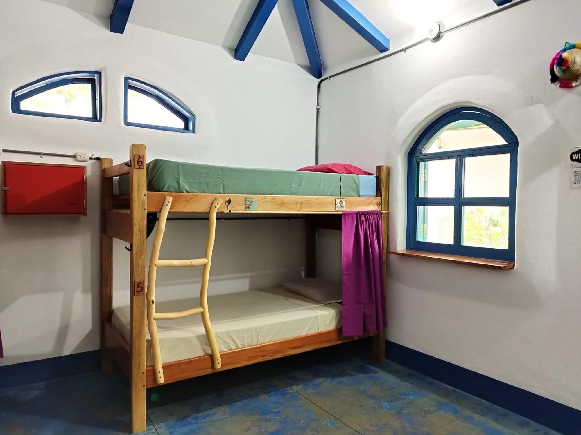 La Urraca Loca Hostel Balgue Luaran gambar