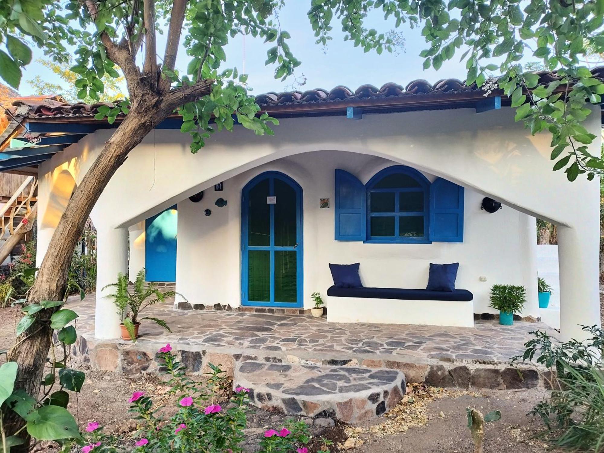 La Urraca Loca Hostel Balgue Luaran gambar